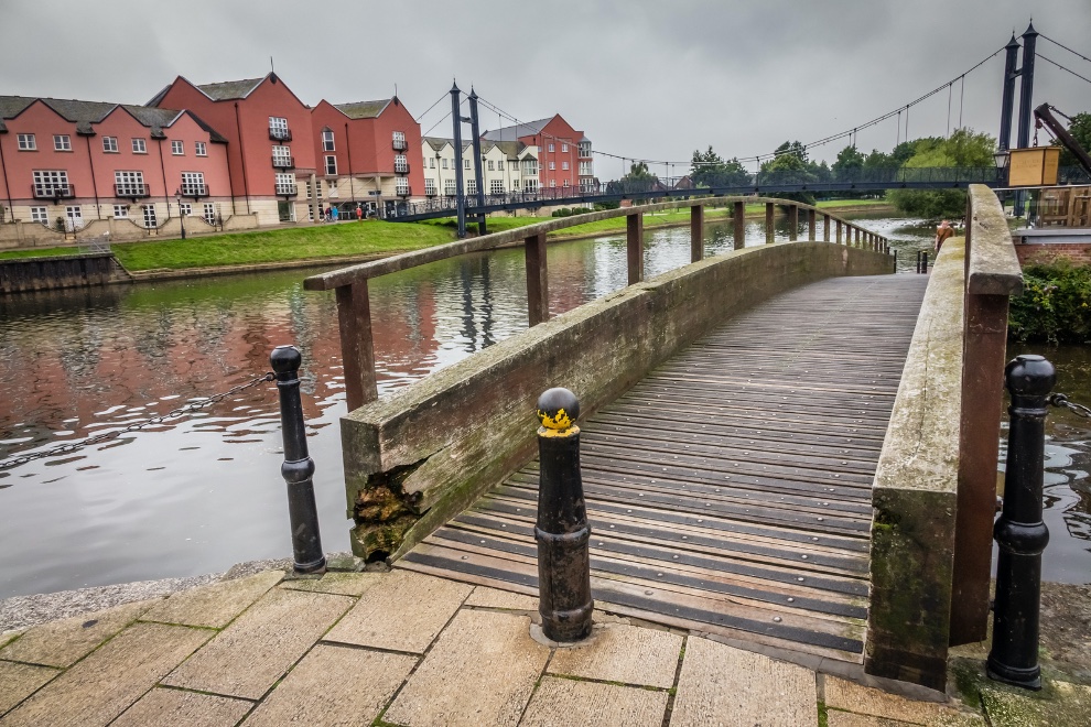 First steps to replace old bridge on Exeter Quayside taking place The